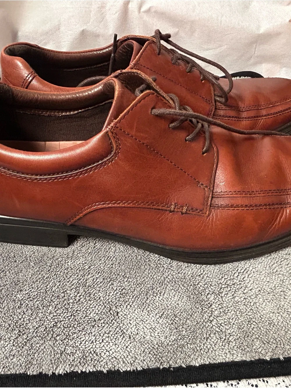 Hush Puppies Men's Brown Leather Lace-Up Oxfords